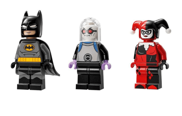 Batman™ z batmobilem kontra Harley Quinn™ i Mr. Freeze™  76274 - Image 4